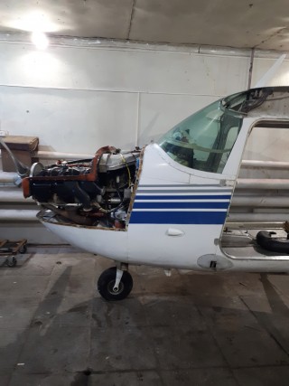 Cessna-210
