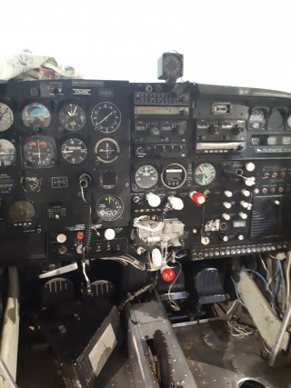 Cessna-210