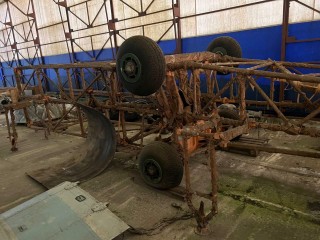Trolley for transporting Mi-26 helicopter blades