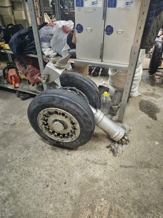 Main landing gear from a Gulf Stream aircraft