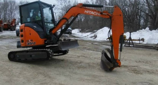 Mini excavator Hitachi ZX-35U2