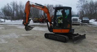 Mini excavator Hitachi ZX-35U2