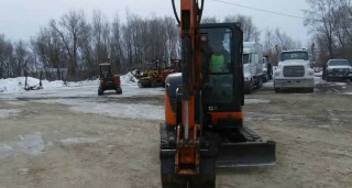 Mini excavator Hitachi ZX-35U2