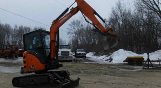 Mini excavator Hitachi ZX-35U2