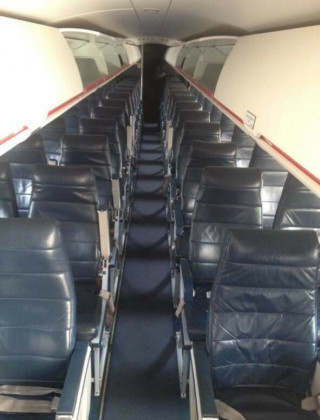 Bombardier CRJ-100, CL600-2B19