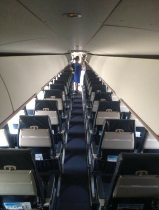 Bombardier CRJ-100, CL600-2B19