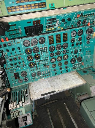 Tu-154 cabin