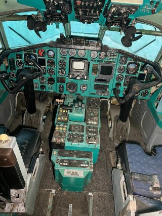 Tu-154 cabin