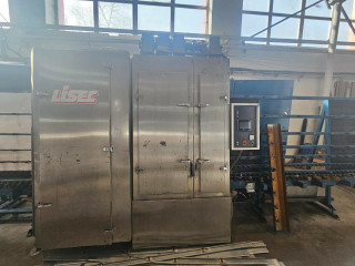 Equipment for the production of double -glazed windows LISEC