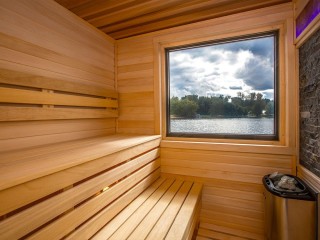 Houseboat Classic 180