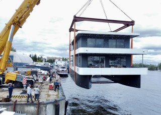 Houseboat Familia 250