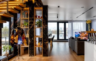 Houseboat Flagman 220