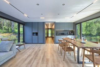 Houseboat Freedom 75