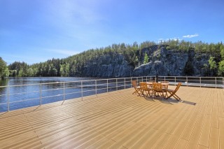 Houseboat Freedom 75