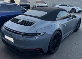 Porsche 911 4 GTS