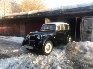 Moskvich 401.