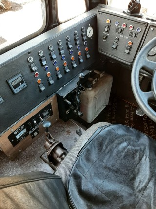 SUV BAZ-5937
