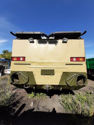 SUV BAZ-5937