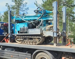 Board caterpillar installation