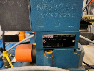 Hydraulic station 2000 l / Mannesmann