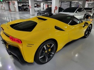 Ferrari SF90 Stradale
