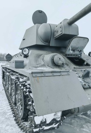 Model of the T-34-76 tank