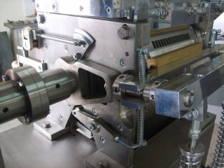 Equipment for the production of sugar cubes