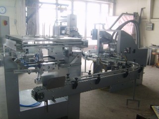 Equipment for the production of sugar cubes