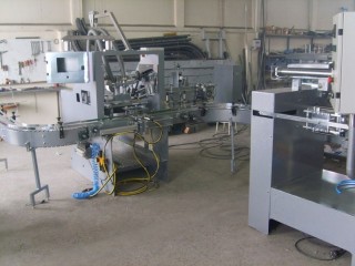 Equipment for the production of sugar cubes