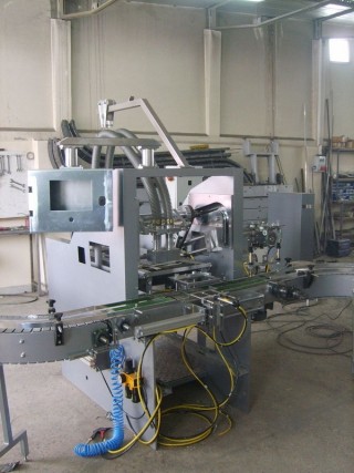 Equipment for the production of sugar cubes