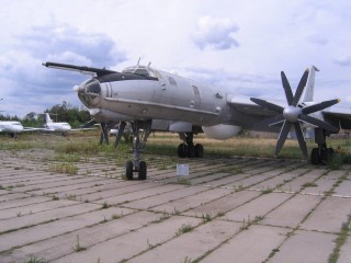 Tu-142 aviation monument
