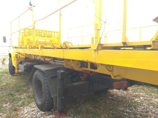 Vehicle with lifting body APK-K