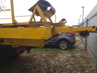 Vehicle with lifting body APK-K