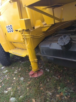 Vehicle with lifting body APK-K