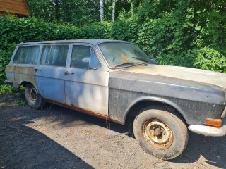 Volga GAZ 2402