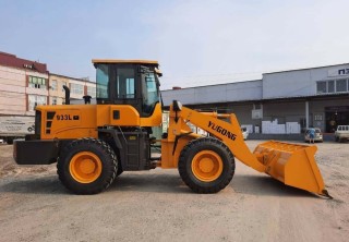 YUGONG 933L front loader