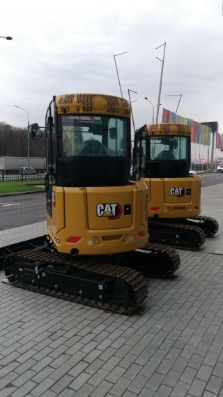 Crawler mini excavator CAT303CR
