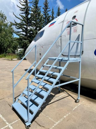 Fuselage, salon, cockpit of a Boeing 737 aircraft, rental