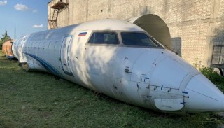 A whole fuselage CRJ200
