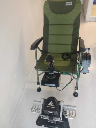 Flight simulator control station