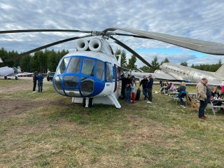 Helicopter Cafe, flight simulator