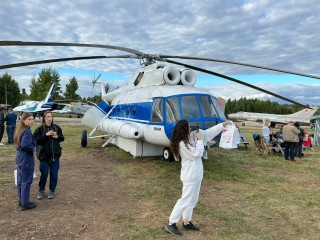 Helicopter Cafe, flight simulator