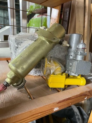 Fuel cranes for Mi-8 helicopter