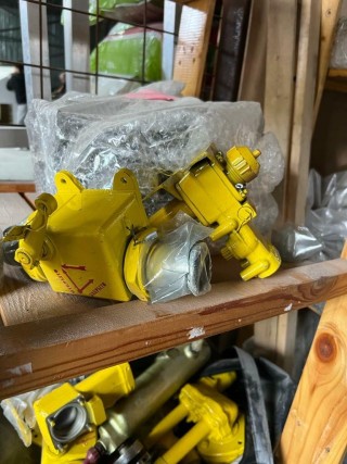 Fuel cranes for Mi-8 helicopter