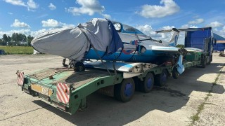 Airplane L-29 Dolphin