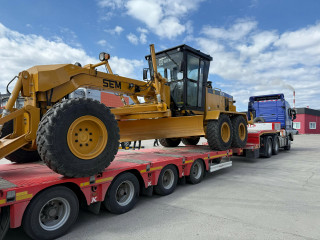 Грейдер SEM 922F AWD