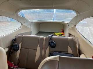 Airplane Cessna 182RG