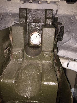 Tank T-34-85, demilitarized