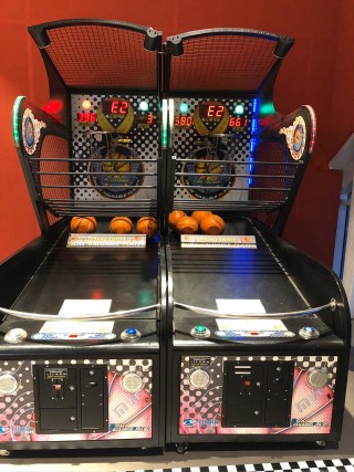 Basketball attraction