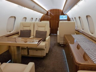 Airplane Global 5000